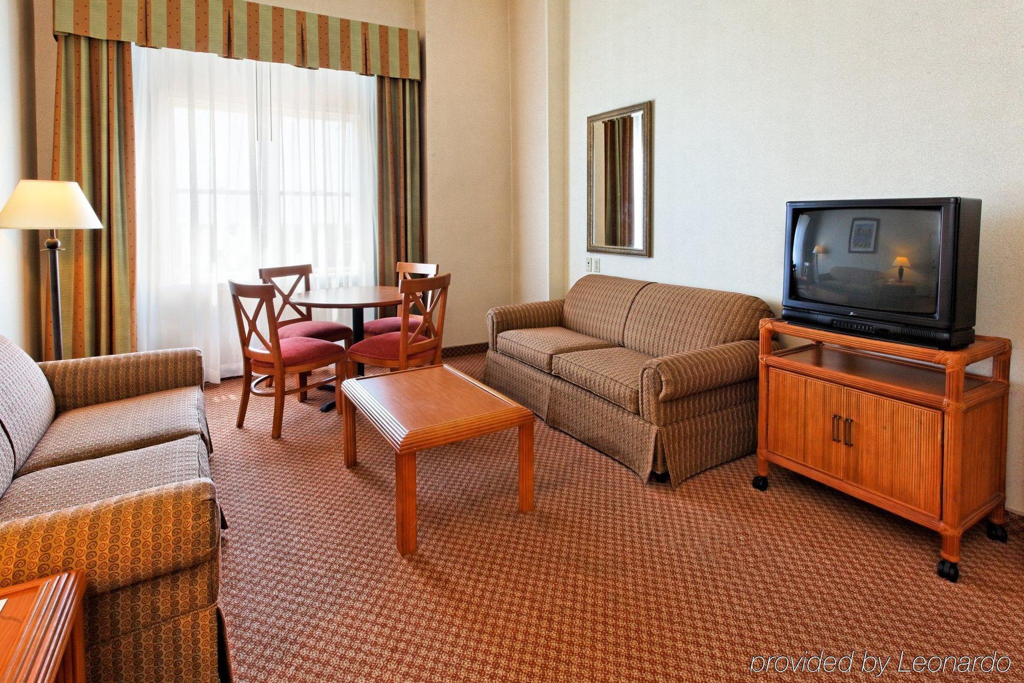 Holiday Inn Matamoros Room photo